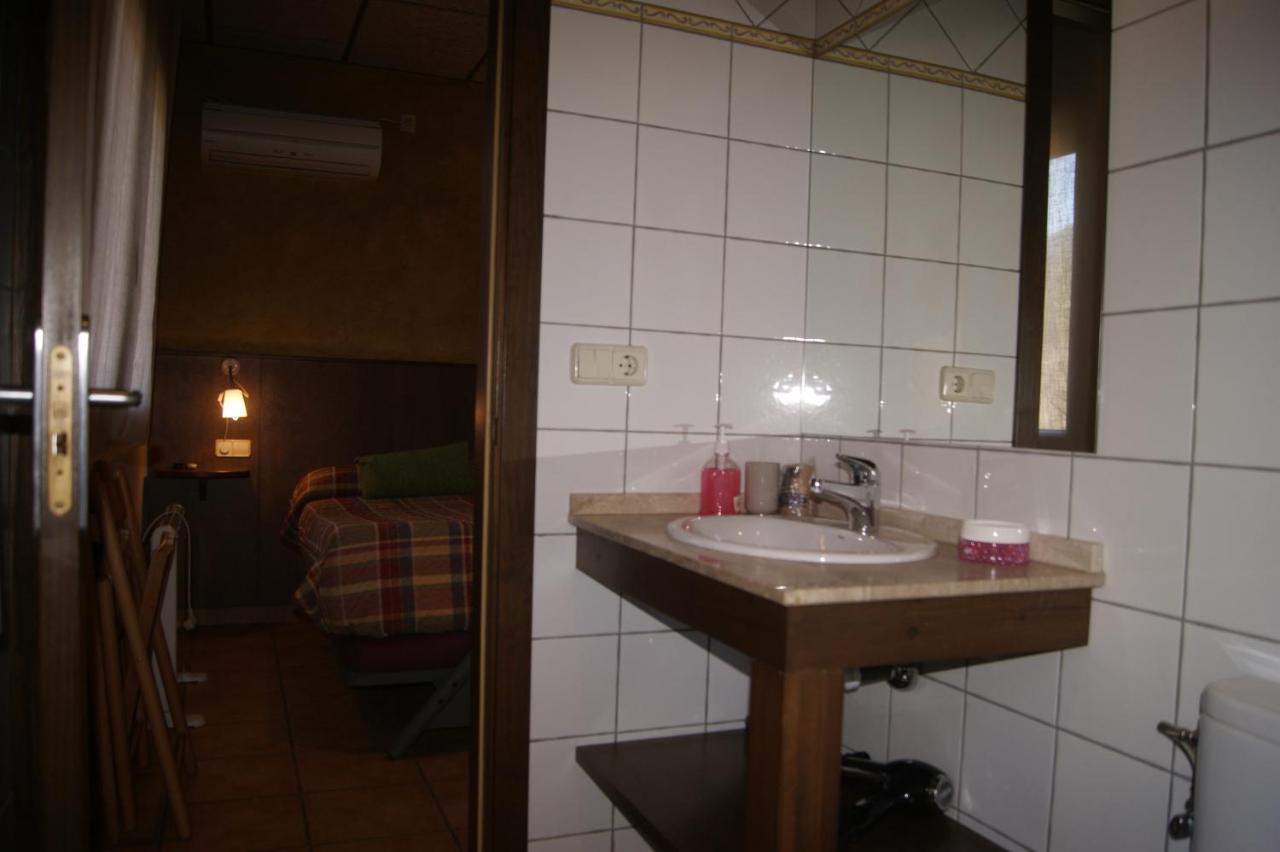 Hotel Familiar Bagá Esterno foto