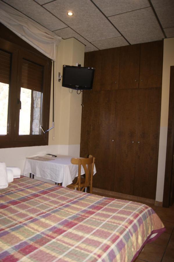 Hotel Familiar Bagá Esterno foto